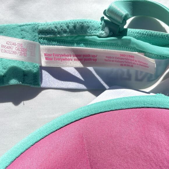 Victoria’s Secret PINK Wear Everywhere Super Push Up Bra 38D Mint Green Pink - Picture 5 of 5